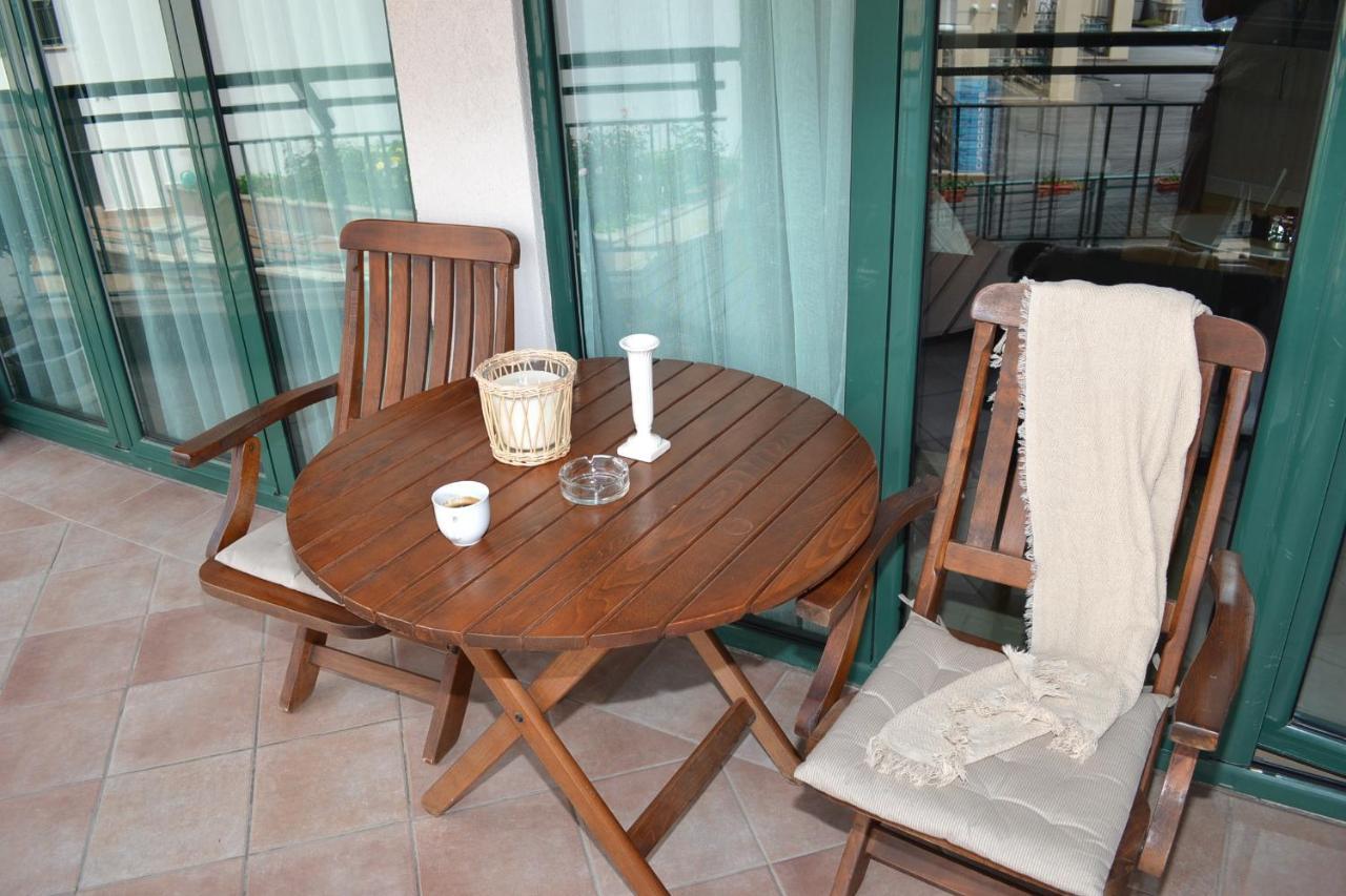 Port Balchik Apartment Bagian luar foto