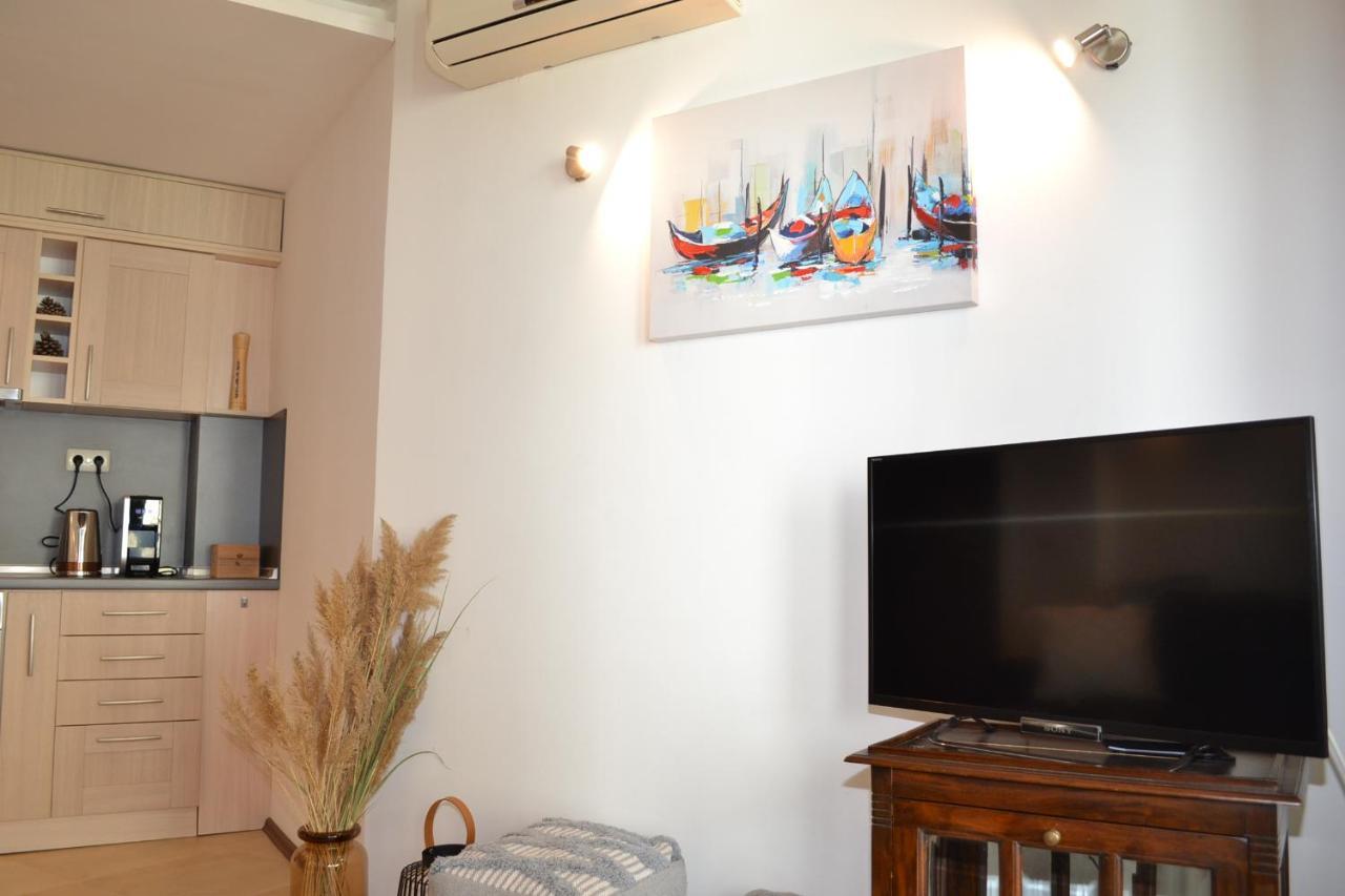 Port Balchik Apartment Bagian luar foto